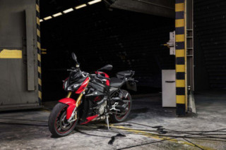 BMW S1000R phiên bản mới 2017 với nhiều nâng cấp đáng kể