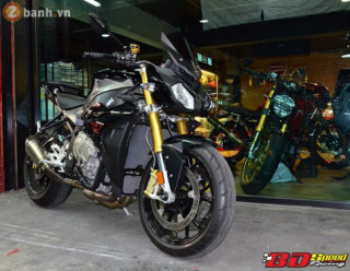 BMW S1000R trong bản độ nhẹ nhàng nhưng đầy kích thích của người Thái