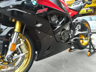 BMW S1000RR bản độ nhẹ nhàng nhưng đầy bạo lực và đẳng cấp