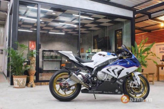 BMW S1000RR đầy mê hoặc với bản nâng cấp đầy hiệu suất