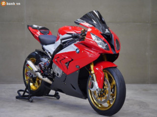 BMW S1000RR đẹp và chất trong bản độ không có chỗ chê