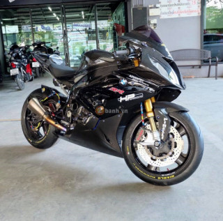 BMW S1000RR siêu ấn tượng trong bản độ đắt giá của biker Thái