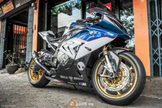 Đầy choáng ngợp trong bản độ siêu khủng từ BMW S1000RR