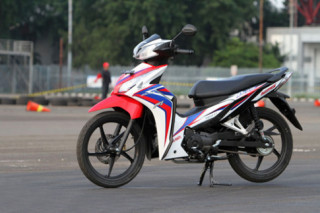  Honda Blade 125 FI ra mắt 