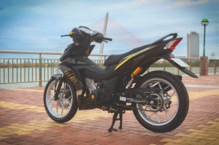 Honda Winner 150 kiểng nhẹ đón bình minh ở Đà Nẵng