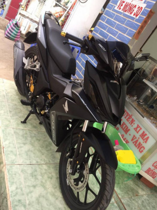 Honda Winner cực ngầu với bộ áo Matte Black của Biker Bạc Liêu