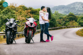 Màn tỏ tình dễ thương nhất của biker đi phân khối lớn