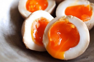 Những cách ăn trứng gà nguy hại đến sức khỏe