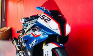 BMW S1000RR ‘Cá mập’ biến chất cực ngầu qua hình phong HP4