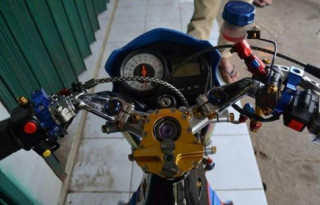 Chỉ là Raider 150 với cả mớ đồ chơi trên xe