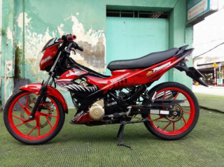 Raider 150 độ - sắc đỏ bao trùm với bộ cánh ‘ cá mập ’ đầy hung tợn