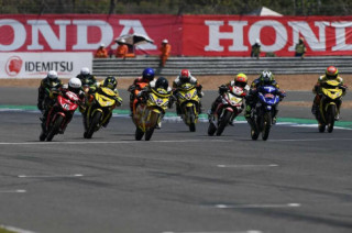 Vì sao Exciter 150 và Winner 150 trong giải đua ARRC 2018 đều sử dụng hộc lọc gió zin?