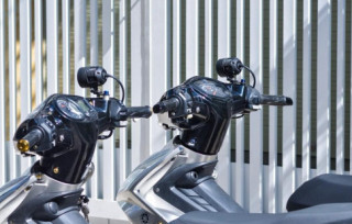 Cặp đôi Exciter 135 độ khoe dáng dưới nắng của biker xứ dừa