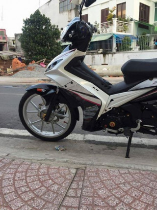 Exciter 135 độ đầy đủ đồ chơi của một Biker Sài Gòn