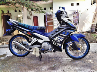 Exciter 135 đôi chân xé gió của bike nước bạn