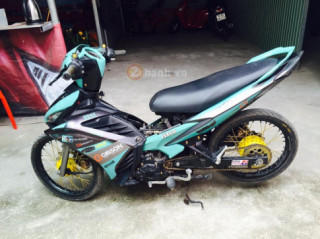 Exciter độ tem đấu mang bánh căm cùng nội công trái 62