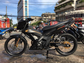 Honda Sonic 150r độ cực đẹp cùng với đen huyền ảo