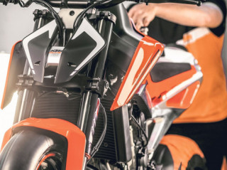 KTM ra mắt 790 Duke Prototype tại triển lãm EICMA 2016