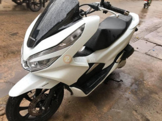 PCX 2018 Được công bố giá từ 56 triệu đồng trở lên