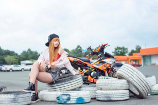 Bộ ảnh Exciter 150 độ đọ dáng cùng bóng hồng xinh ngất ngây