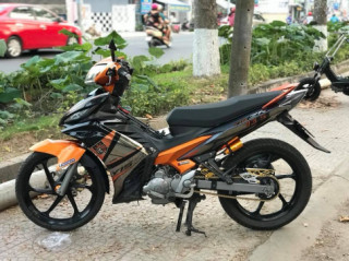 Exciter 135 độ xinh xắn với tông màu cam đen dễ nhìn
