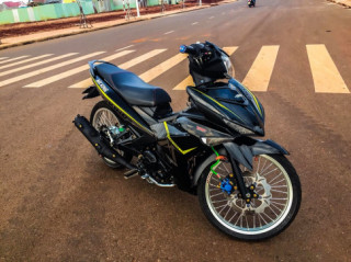 Exciter 150 độ siêu nhẹ nhàng khoe dáng trên phố