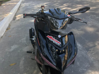 Jupiter MX King 150 độ mang vẻ đẹp sang trọng với bộ cánh Jet Black