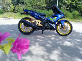 Vẻ đẹp kiêu kỳ của dàn đồ chơi cnc trên người Exciter 150 độ