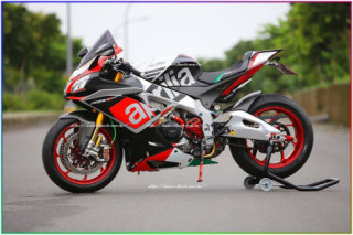 Aprilia RSV4RF vẻ đẹp tráng lệ từ dàn option khủng