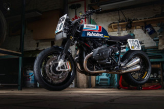 BMW RnineT bản độ đầy cảm hứng với phong cách xe đua cổ điển