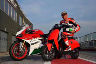 Ducati ‘hé lộ’ việc sản xuất xe máy điện CUx Special Edition Ducati