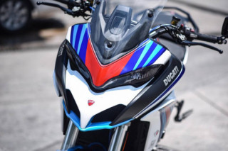 Ducati Multistrada 1200 gã khổng lồ khác biệt với màu áo Martini