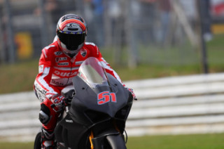 Ducati V4R xuất hiện trên đường đua lấy cảm hứng cho MotoGP