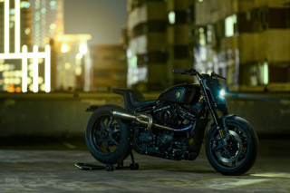Harley-Davidson Street Bob tùy chỉnh đặc biệt từ ROUGH CRAFTS với biệt danh ‘TARMAC RAVEN’