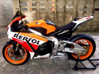 Honda CBR1000RR Repsol đẹp rạng ngời từ Biker Thái