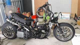 Khủng long Yamaha NVX với bản độ đầy phá cách
