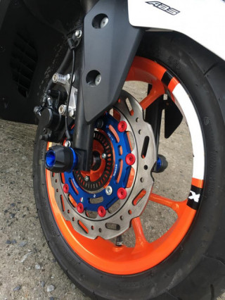 NVX con trâu hầm hố 155cc với nhiều đồ chơi xinh xắn của Biker nước bạn