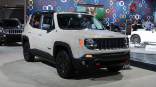 Renegade Deserthawk: Bản crossover đặc biệt của Jeep