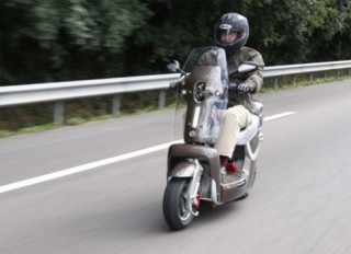  Scooter điện gấp gọn như valy 