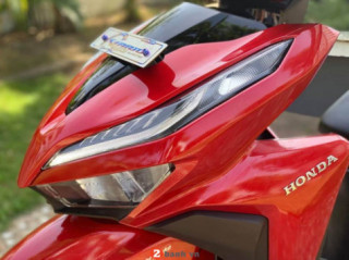 Vario 150 độ chàng béo to lớn sở hữu dàn chân ‘bánh bèo’