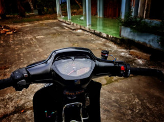 Wave độ trang bị cục máy bí ẩn kết hợp cùng dàn đồ chơi đắt tiền