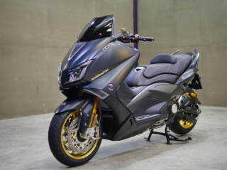 Yamaha TMAX vũ khí tối thượng từ Scooter Yamaha
