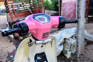 Bật ngửa với Cub Fi độ hệ thống giảm xóc sau của mẫu xe có tuổi đời hơn 30 năm
