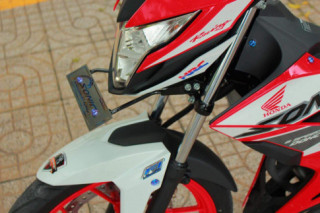 Honda Sonic Với Vẻ Đẹp Bình Dân Đến Tinh Tế Của E Hs Cấp 3 :)