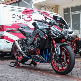 Kawasaki Z1000 độ hoàn hảo với nâng cấp chuẩn không cần chỉnh