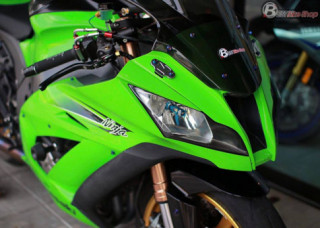 Kawasaki ZX-10R sặc sỡ với gói trang bị hàng hiệu