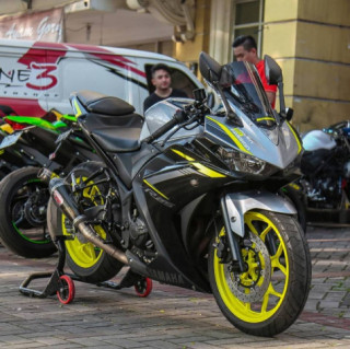 Lột xác Yamaha R25 độ theo phong cách Racing vô cùng ấn tượng