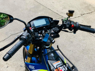 Raider 150 Fi độ sẽ trông thế nào khi lên đời phuộc Upside Down?