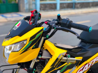 Satria 150 độ chất hết bài cùng Style vàng lạ mắt.