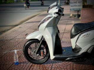Sh 300i bản độ lịch lãm với phong cách Sporty thể thao